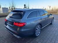 Usata Mercedes E220 All-Terrain Premium 194 CV (142 kW) 2018 Grigio metallizzato Station wagon