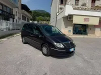 Usata Lancia Phedra 128 CV (94 kW) 2003 Grigio Monovolume