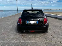 Usata Mini Cooper D 116 CV (85 kW) 2018 Nero Utilitaria