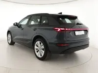 Usata Audi Q6 e-tron Advanced 284 kW (387 CV) 2025 Grigio manhattan metallizzato SUV