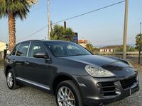 Usata Porsche Cayenne 239 CV (175 kW) 2009 Grigio SUV