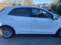 Usata Kia Rio 101 CV (74 kW) 2018 Berlina