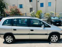 Usata Opel Zafira Elegance 101 CV (74 kW) 2002 Grigio Monovolume