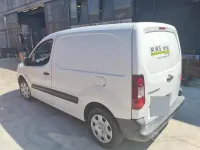 Usata Peugeot Partner 98 CV (72 kW) 2015 Bianco Monovolume