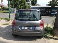 Usata Renault Modus 75 CV (55 kW) 2011 Grigio Monovolume