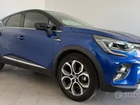 Usata Renault Captur Techno 194 CV (142 kW) 2022 Bluazzurro SUV