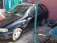 Usado Fiat Palio Weekend 60 HP (44 kW) 2001 Preto Carrinha