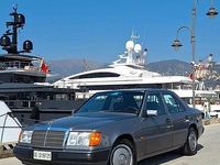 Usata Mercedes E200 1990 Grigio Berlina