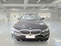 Begagnad BMW 318 Luxury Line 150 HK (110 kW) 2021 Blå Sedan