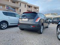 Usata Lancia Delta 120 CV (88 kW) 2012 Gray Utilitaria