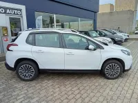 Usata Peugeot 2008 Active 102 CV (75 kW) 2019 Bianco SUV