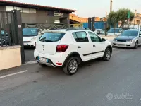 Usata Dacia Sandero Stepway 90 CV (66 kW) 2018 Bianco Berlina