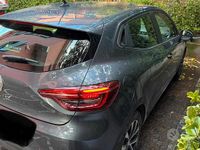 Usata Renault Clio V 100 CV (73 kW) 2021 Grigio Berlina