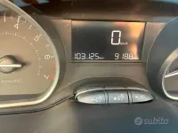 Usata Peugeot 208 82 CV (60 kW) 2018 Nero Utilitaria