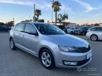 Usata Skoda Rapid Executive 90 CV (66 kW) 2014 Argento Utilitaria
