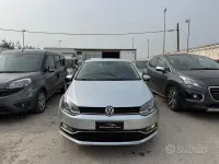 Usata VW Polo Comfortline 75 CV (55 kW) 2015 Grigio Berlina