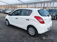 Usata Hyundai i20 77 CV (56 kW) 2009 Bianco Utilitaria