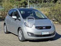 Usata Kia Venga 90 CV (66 kW) 2013 Grigio Utilitaria