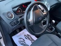 Usata Ford Fiesta Titanium 71 CV (52 kW) 2012 Grigio Berlina