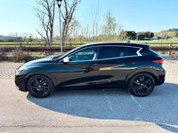 Usata Infiniti Q30 Business Executive 109 CV (80 kW) 2017 Nero SUV