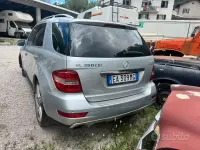 Usata Mercedes ML320 224 CV (164 kW) 2010 Grigio SUV