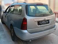 Usata Ford Focus Ghia 116 CV (85 kW) 2003 Grigio Station wagon