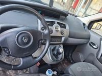 Usata Renault Scénic II 130 CV (95 kW) 2008 Grigio Monovolume