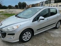 Usata Peugeot 308 Premium 98 CV (72 kW) 2011 Grigio Berlina