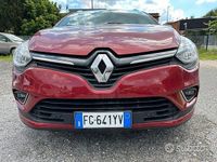 Usata Renault Clio GrandTour 90 CV (66 kW) 2017 Rosso Station wagon
