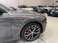 Usata Maserati Grecale 530 CV (389 kW) 2022 Grigio scuro metallizzato SUV