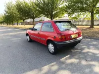 Usata Ford Fiesta S 53 CV (38 kW) 1990 Rosso Utilitaria