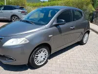 Usata Lancia Ypsilon Gold 69 CV (50 kW) 2012 Grigio Utilitaria
