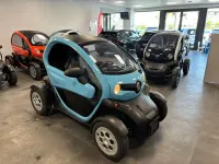 Usata Renault Twizy Intens 12 kW (17 CV) 2018 Azzurro Utilitaria
