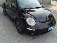Usata VW New Beetle 105 CV (77 kW) 2007 Nero Utilitaria