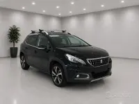 Usata Peugeot 2008 Allure 99 CV (72 kW) 2016 Nero SUV