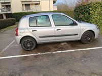 Usata Renault Clio II Campus 58 CV (42 kW) 1998 Argento Berlina