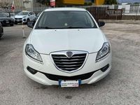 Usata Lancia Delta Gold 120 CV (88 kW) 2014 Bianco Utilitaria