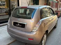 Usata Lancia Ypsilon 75 CV (55 kW) 2010 Marrone Utilitaria