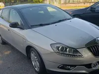 Usata Lancia Delta 120 CV (88 kW) 2009 Utilitaria