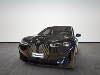 Usata BMW iX Comfort Edition 384 kW (523 CV) 2023 Black sapphire met. SUV