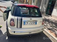 Usata Mini Cooper 116 CV (85 kW) 2004 Marrone Utilitaria