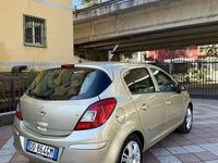 Usata Opel Corsa Cosmo 80 CV (58 kW) 2006 Oro Utilitaria
