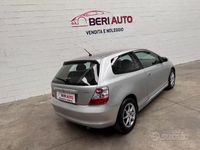 Usata Honda Civic 90 CV (66 kW) 2004 Grigio Berlina