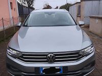 Usata VW Passat Conceptline 150 CV (110 kW) 2022 Grigio Station wagon