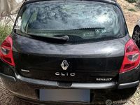 Usata Renault Clio II 86 CV (63 kW) 2006 Nero Berlina