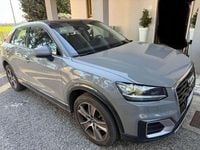 Usata Audi Q2 Design 116 CV (85 kW) 2017 Grigio SUV