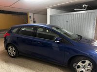 Usata Ford Focus Business Edition 120 CV (88 kW) 2015 Blu Berlina