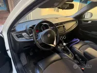 Usata Alfa Romeo Giulietta Exclusive 150 CV (110 kW) 2016 Bianco Utilitaria