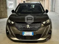 Usata Peugeot 2008 Allure 110 CV (80 kW) 2022 Grigio SUV