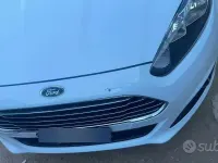 Usata Ford Fiesta 75 CV (55 kW) 2016 Bianco Utilitaria